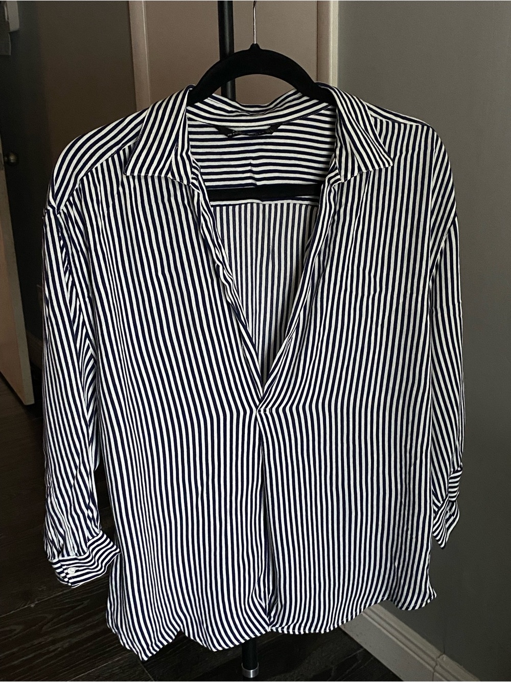 Zara woman button down navy white striped shirt